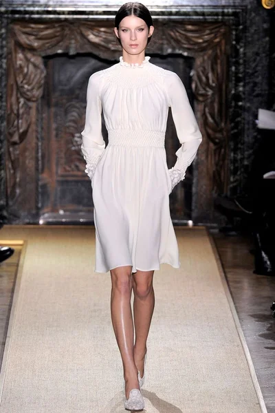 Look 19